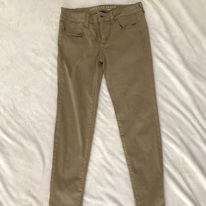 AMERICAN EAGLE SUPER STRETCH JEGGINGS